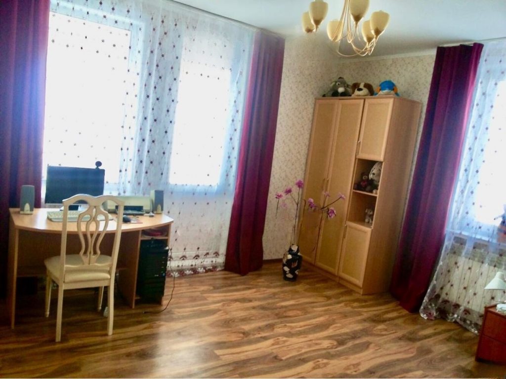Продам дом, 3 комнаты, 76 м², этажей: 1, участок: 18 соток в собственности