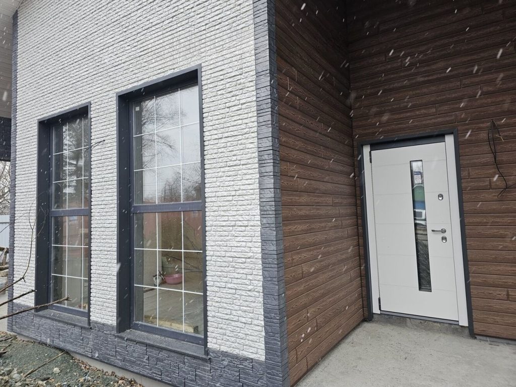 Продам дом, 4 комнаты, 100 м², этажей: 1, участок: 6,9 сотки в собственности
