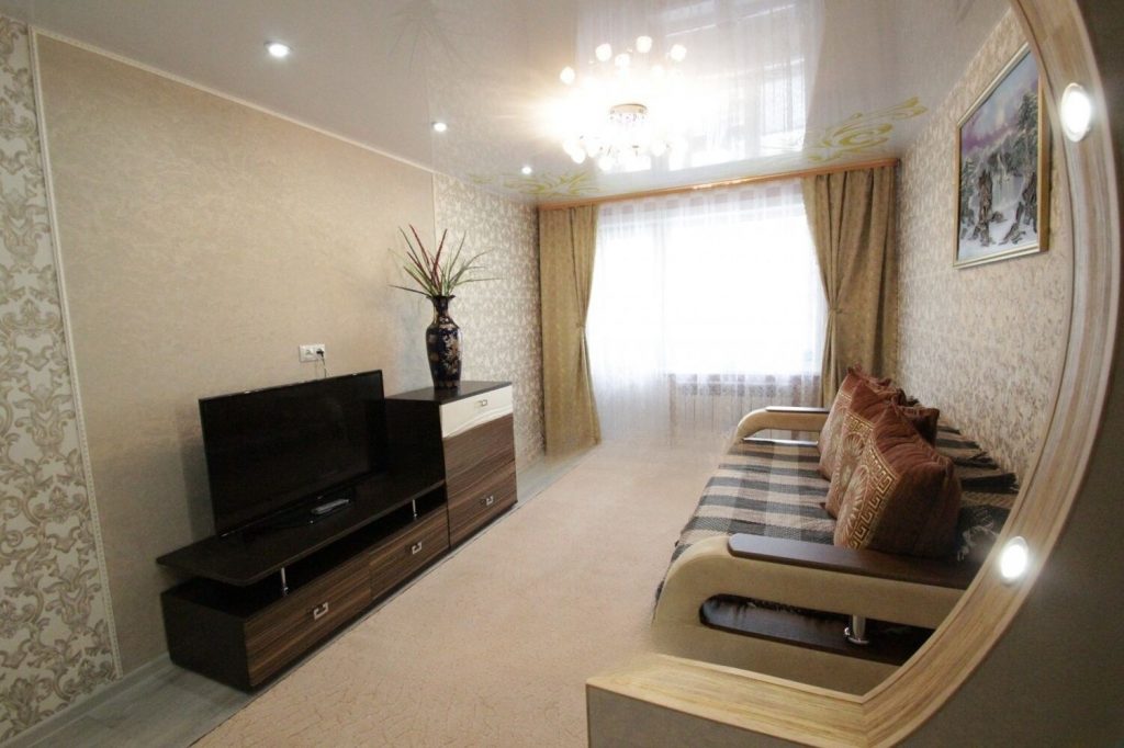 Сдам квартиру, 2 комнаты, брежневка, 46 м², этаж: 1/5