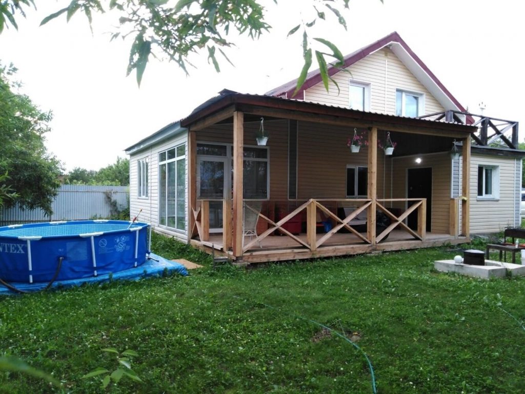 Продам дом, 4 комнаты, 135 м², этажей: 2, участок: 7 соток в собственности