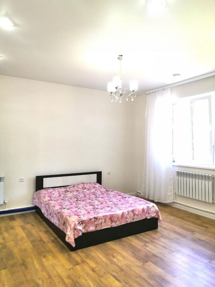 Продам дом, 3 комнаты, 120 м², этажей: 1, участок: 6,3 сотки в собственности