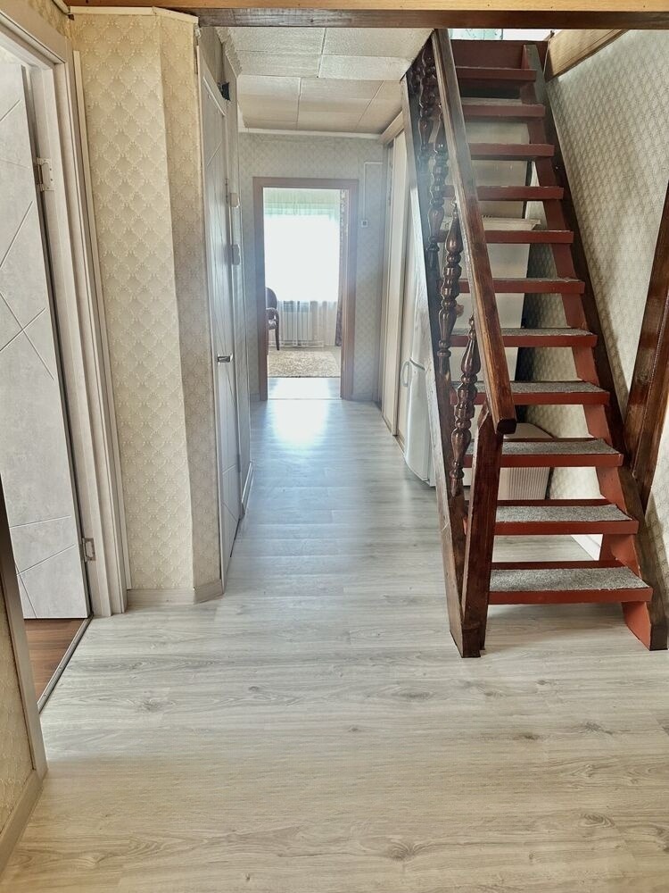 Продам дом, 3 комнаты, 79 м², этажей: 2, участок: 12,89 сотки в собственности