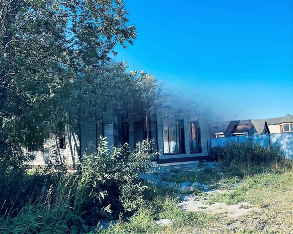 Продам дом, 3 комнаты, 81 м², этажей: 1, участок: 4,5 сотки в собственности