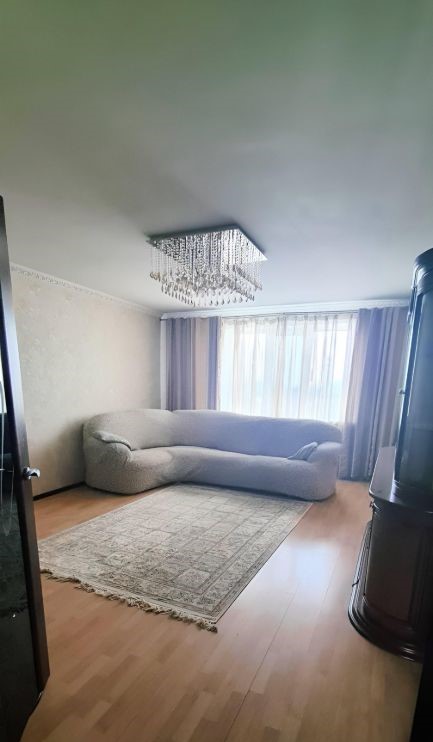 Продается 4-комн. квартира, 98 м²