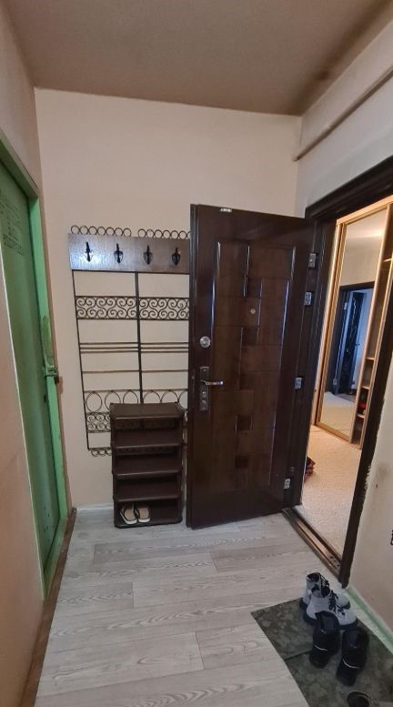 Продается 4-комн. квартира, 98 м²