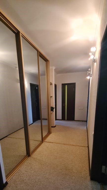 Продается 4-комн. квартира, 98 м²