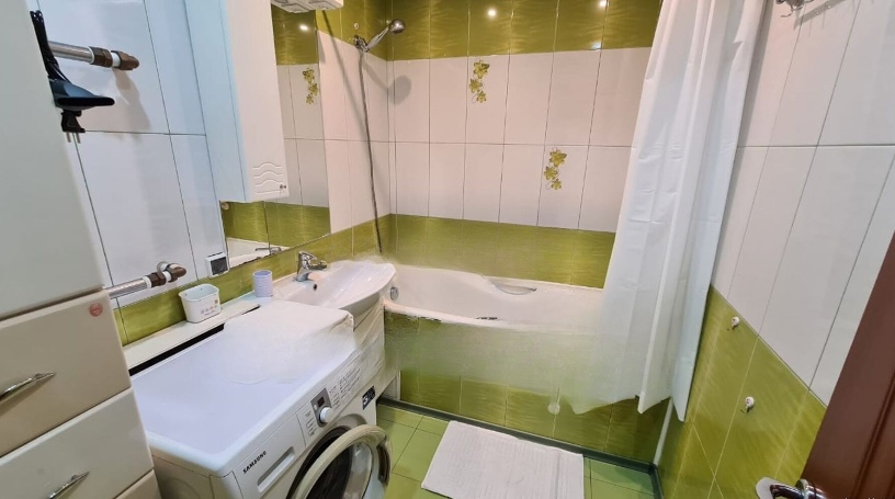 Сдам квартиру, 2 комнаты, индивидуальная, 62 м², этаж: 4/5