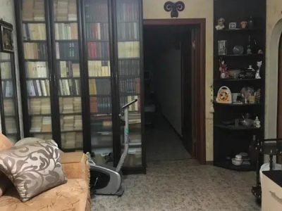 Продам квартиру, 3 комнаты, индивидуальная, 69 м², этаж: 1/5