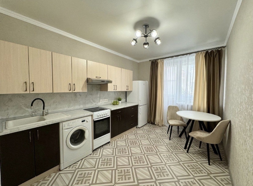 Продам квартиру, 3 комнаты, индивидуальная, 92 м², этаж: 2/10