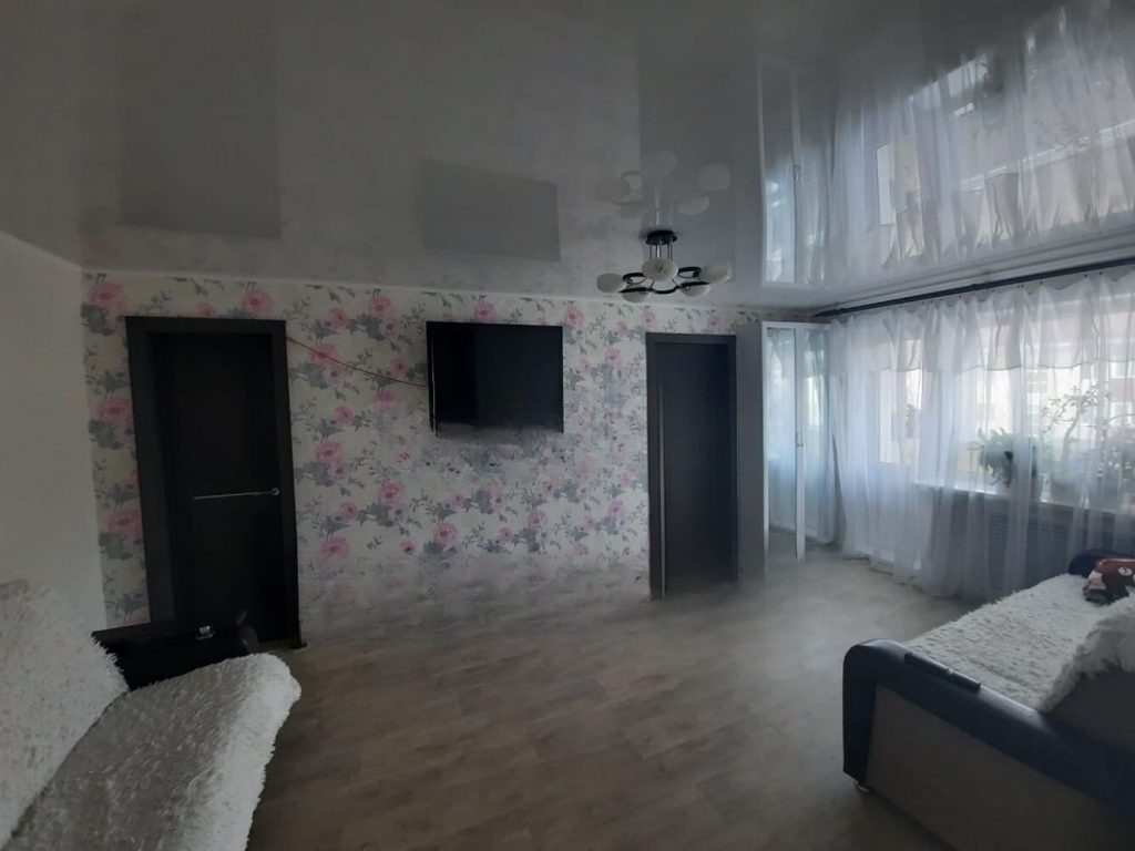 Продам квартиру, 2 комнаты, брежневка, 54 м², этаж: 3/5