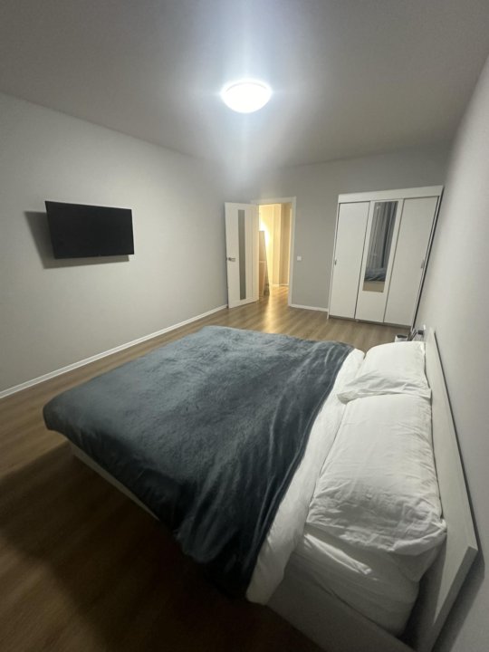 Квартира, 2 комнаты, 76 м²
