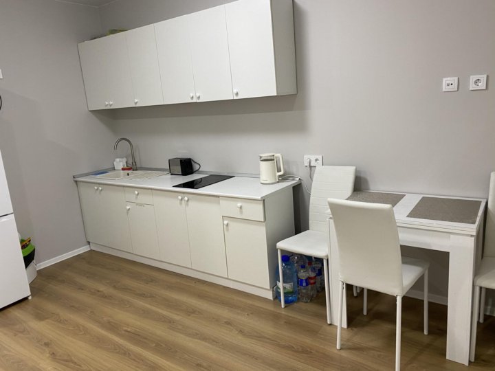 Квартира, 2 комнаты, 76 м²