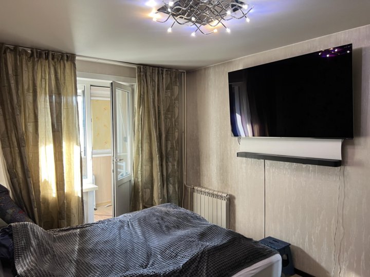 Квартира, 4 комнаты, 93 м²