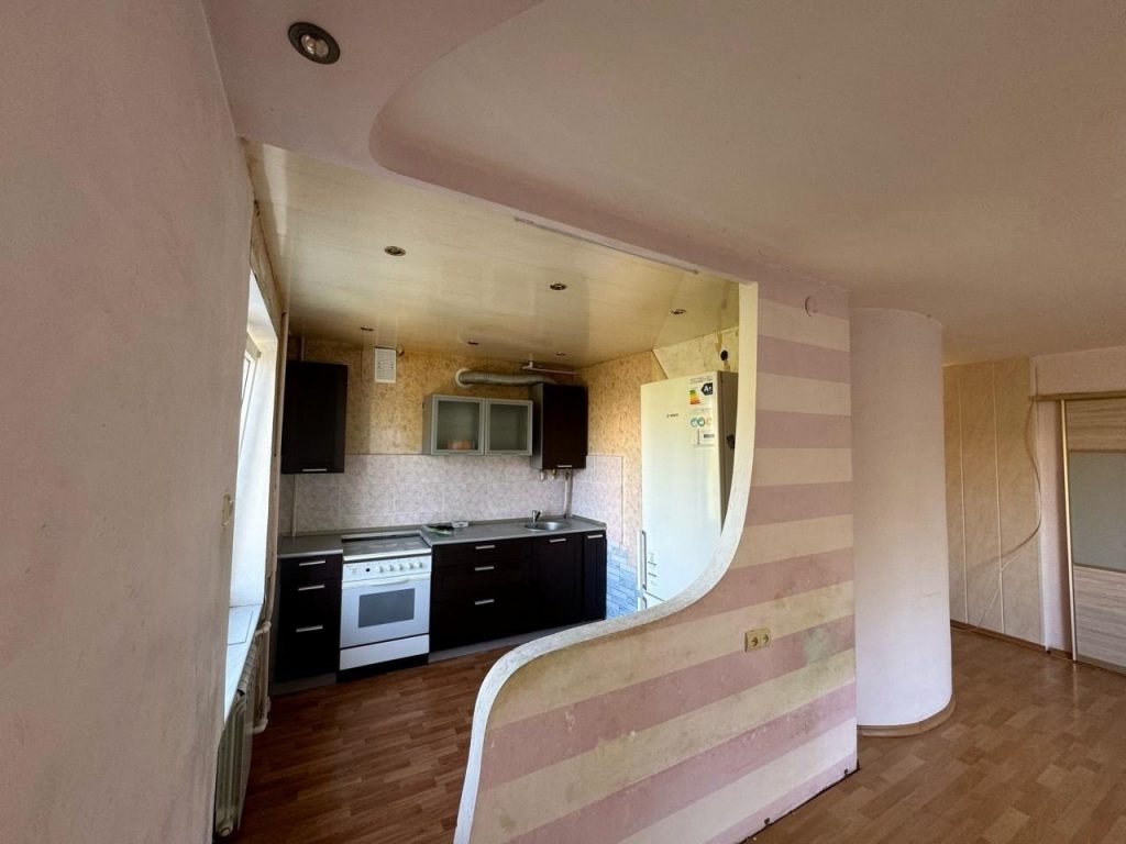 Квартира, 3 комнаты, 49.3 м²