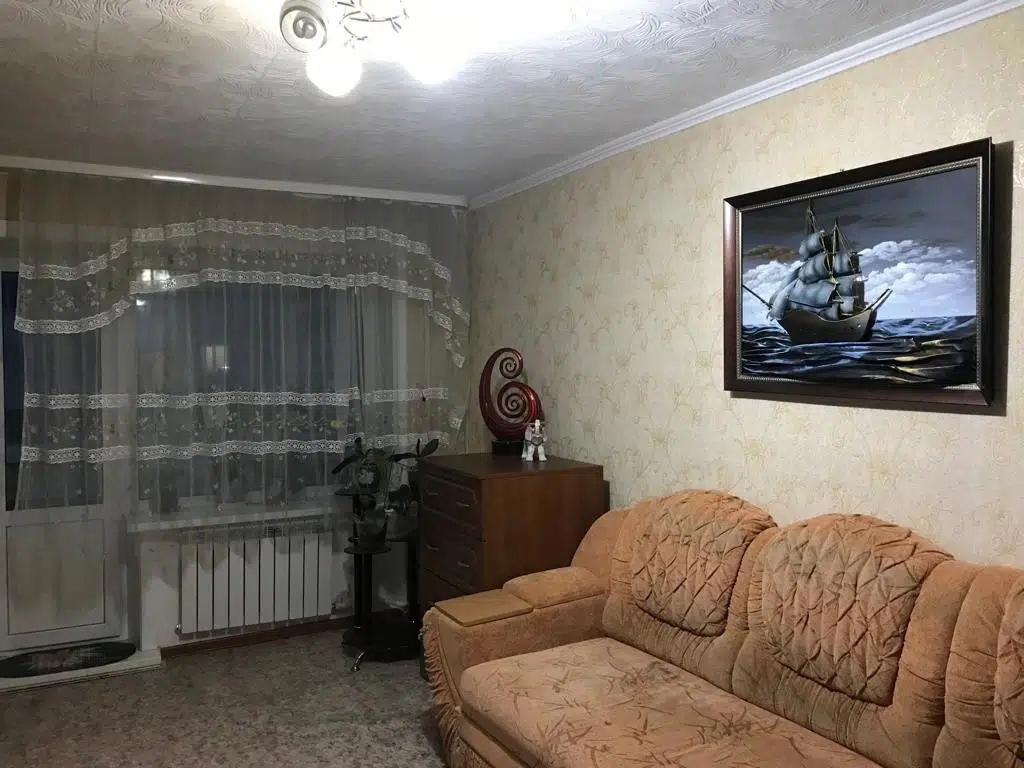 Продам квартиру, 3 комнаты, индивидуальная, 69 м², этаж: 1/5