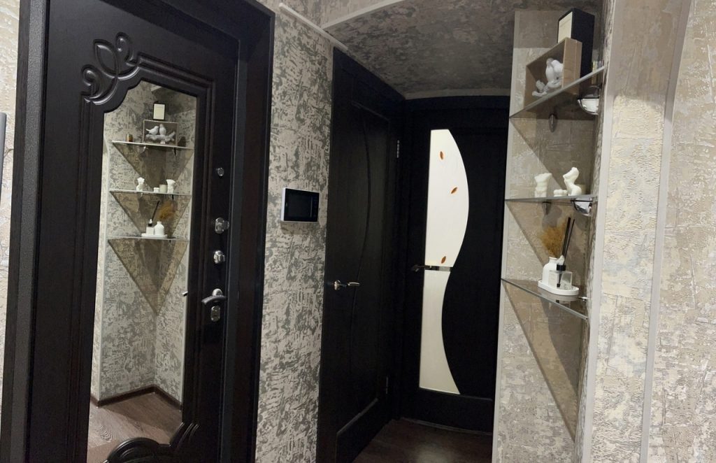 Продам квартиру, 3 комнаты, 63 м²,этаж: 3/9