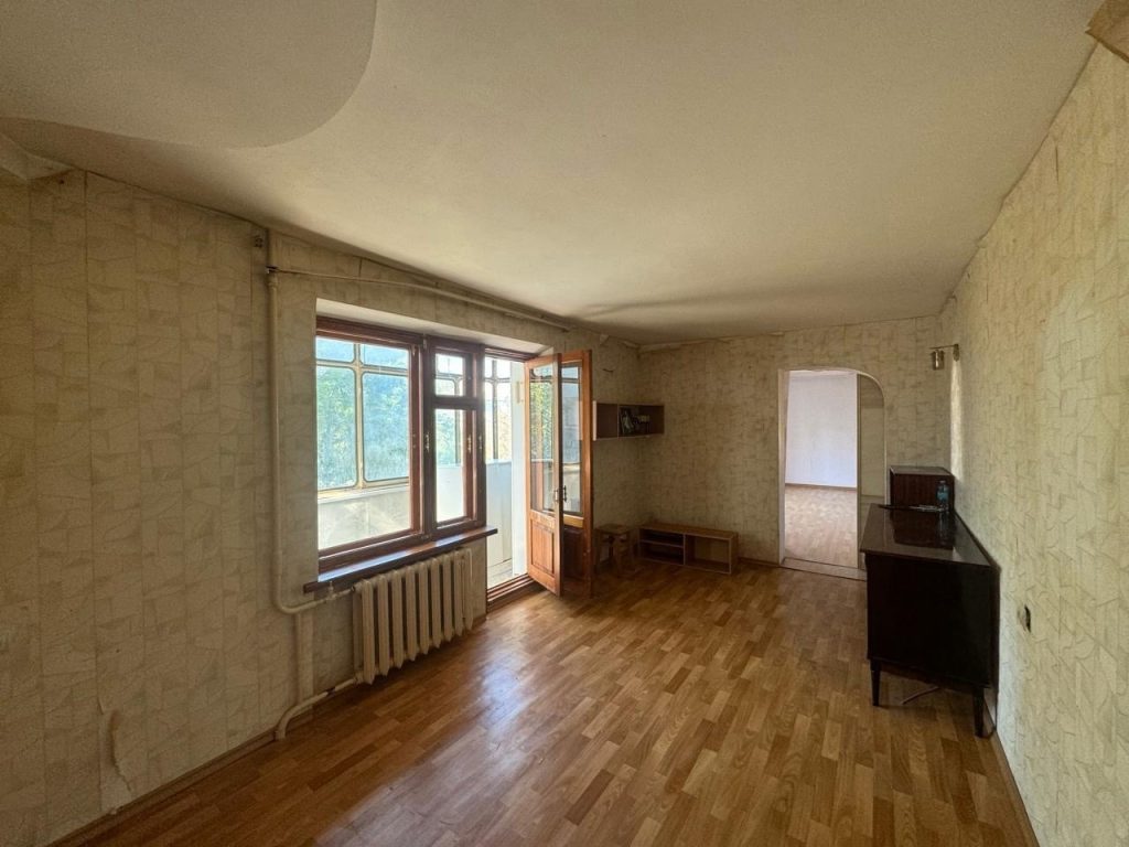 Квартира, 3 комнаты, 49.3 м²