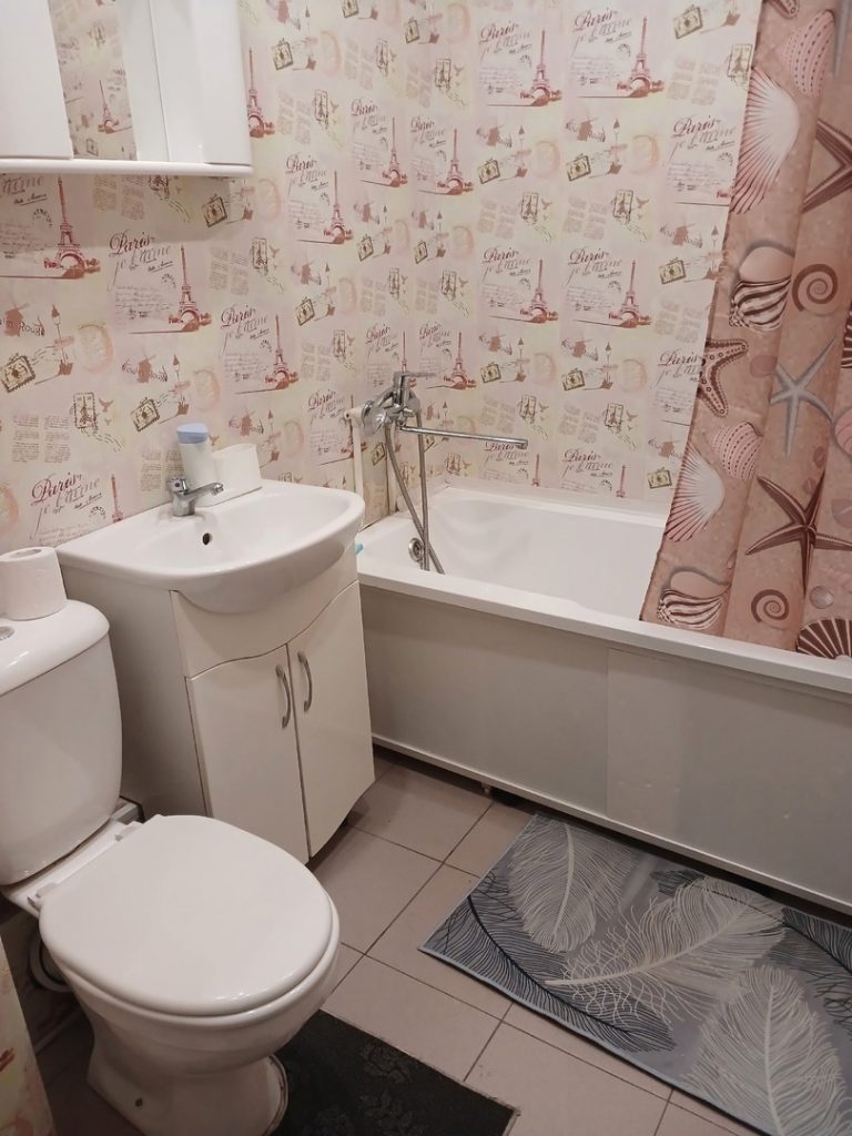 Продам квартиру, 2 комнаты, брежневка, 47 м², этаж: 5/5