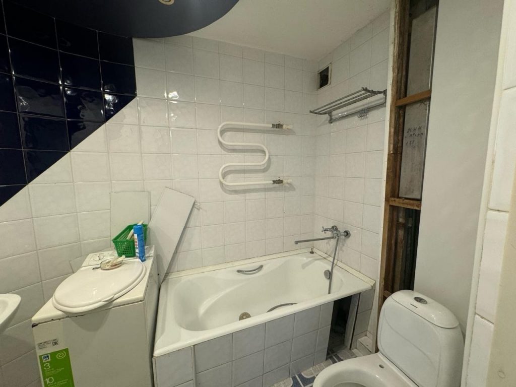 Квартира, 3 комнаты, 49.3 м²