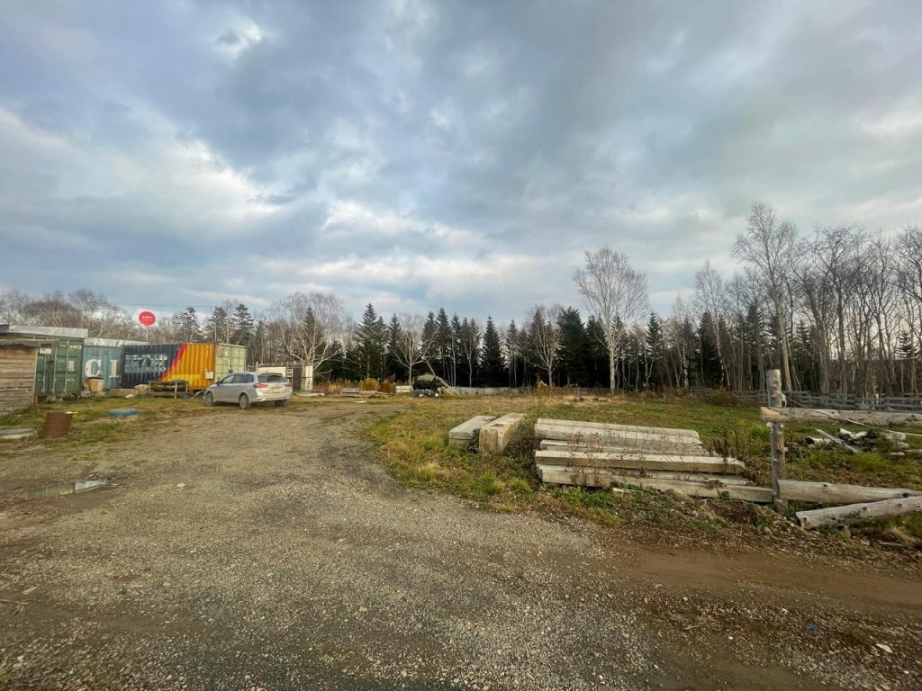 Продам дом с земельным участком